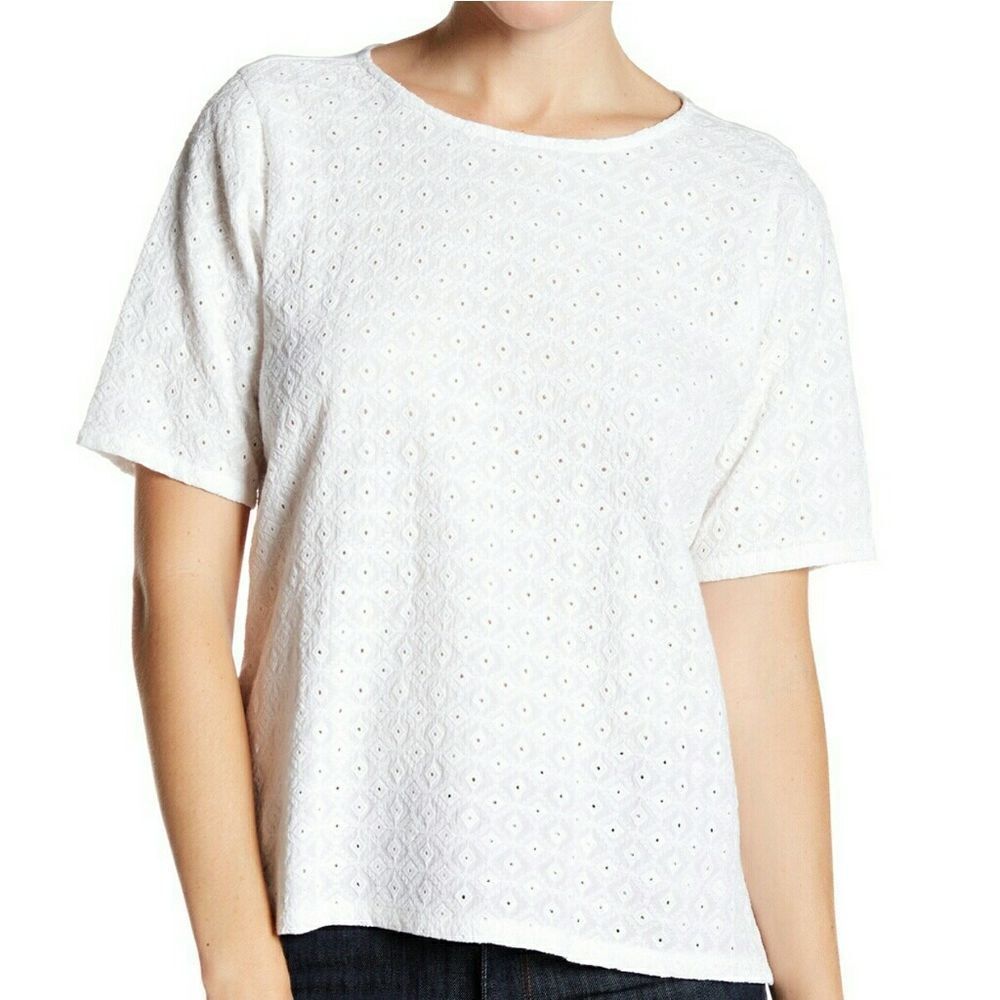 NWT Olive + Oak eyelet tee. Size XS